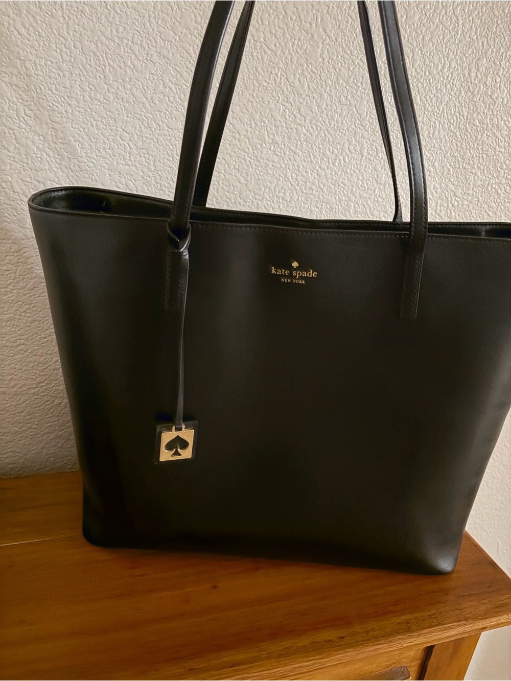 kate spade Black Leather Tote with Gold Logo Charm 15 x 12
